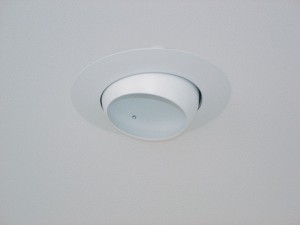 Recessed_Eye_Can_Light
